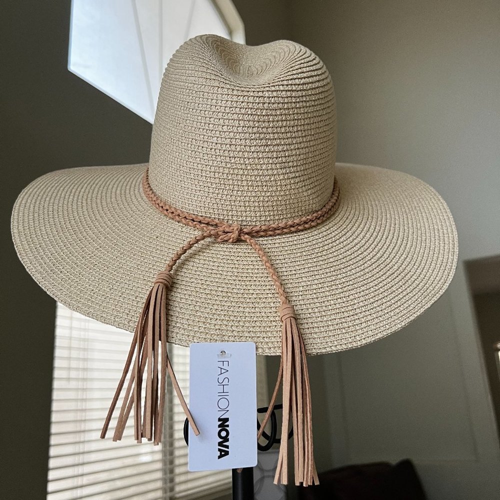 Hat - Picture 2 of 4
